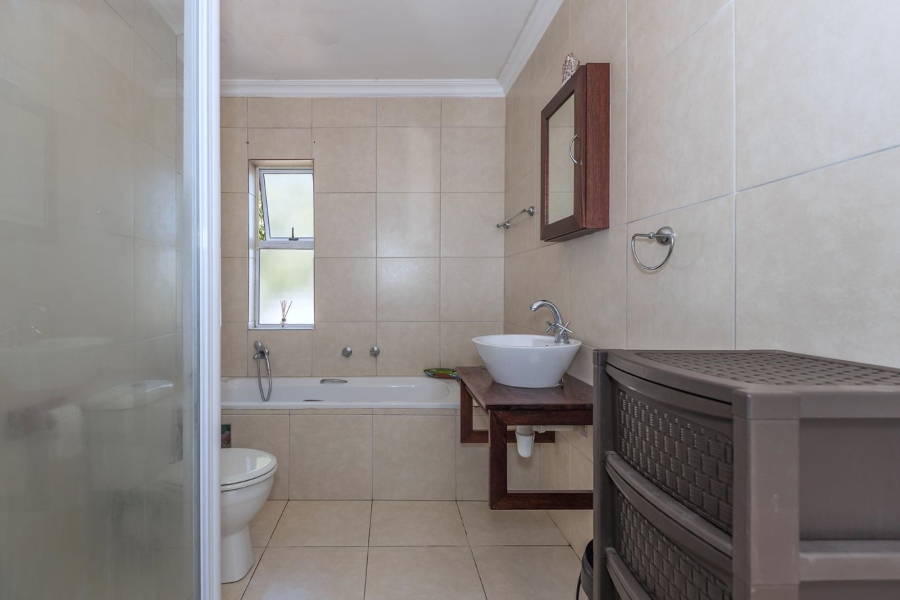 4 Bedroom Property for Sale in Royal Ascot Western Cape